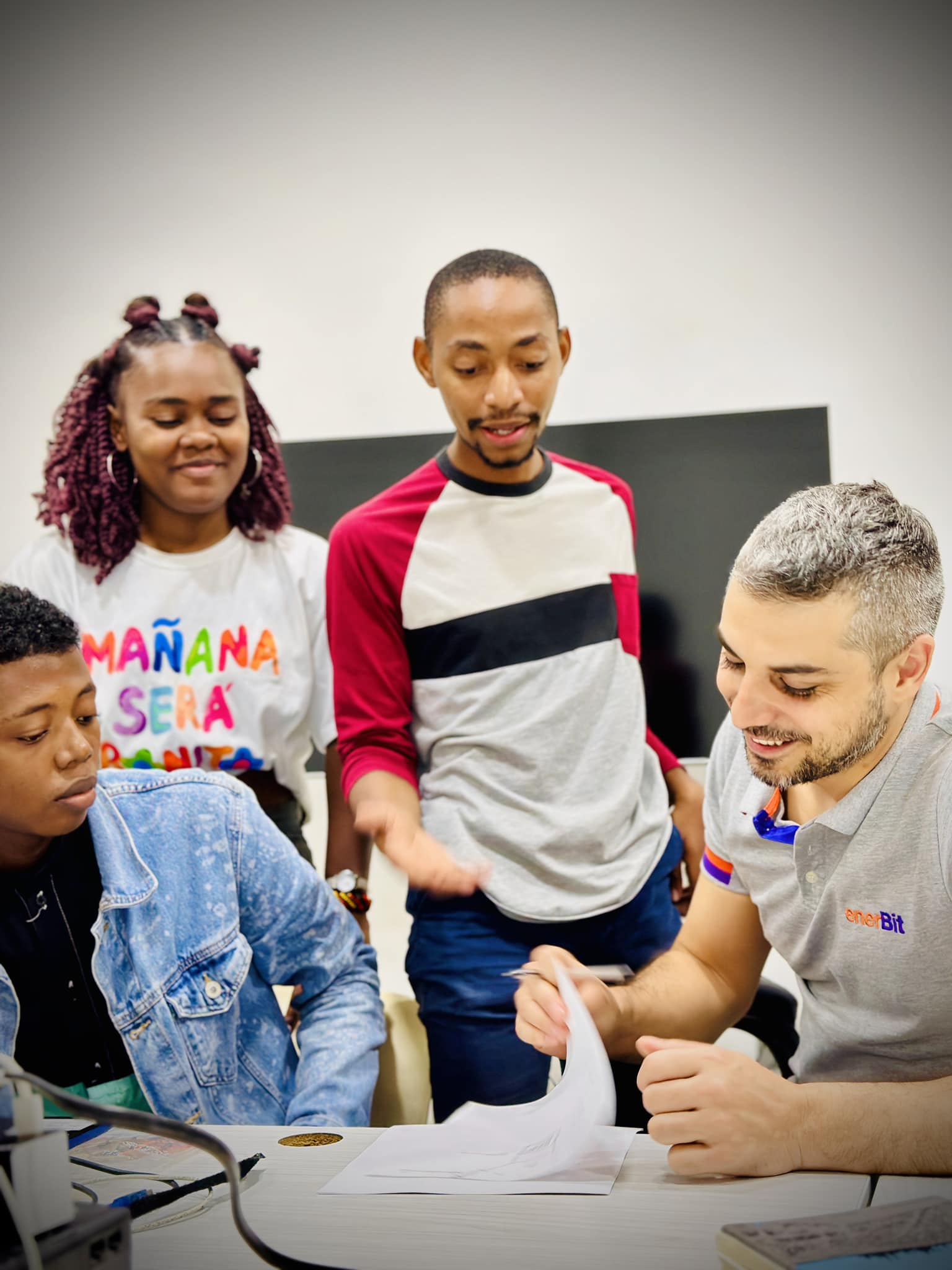 Escuela de Robótica del Chocó